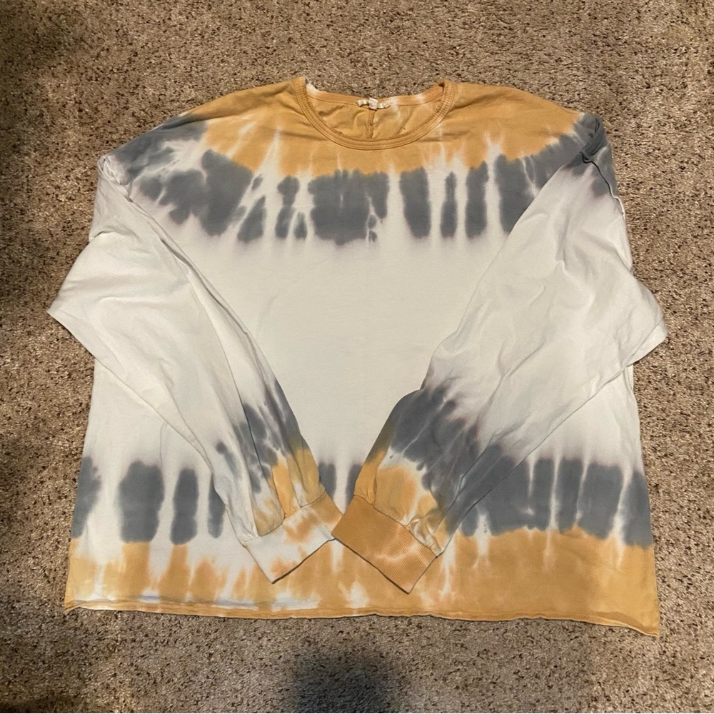 Easel Tie-Dye long sleeve tee white, Gray, and mustard